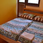 V Tatranskej Lomnici, Dinda 127 *
