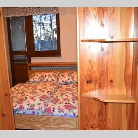 V Tatranskej Lomnici, Dinda 127 Tatrzańska Łomnica